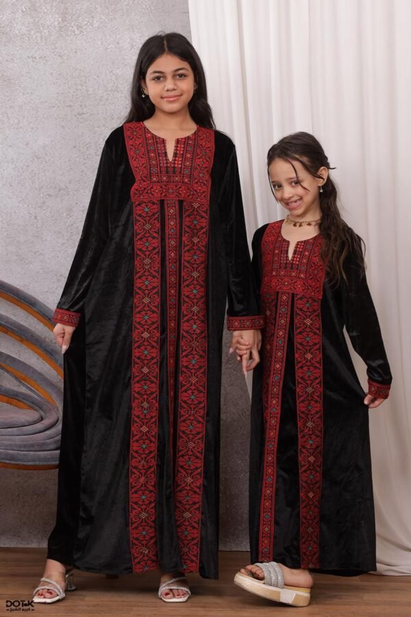 موديل بناتي مخمل كود 0601 - اسود