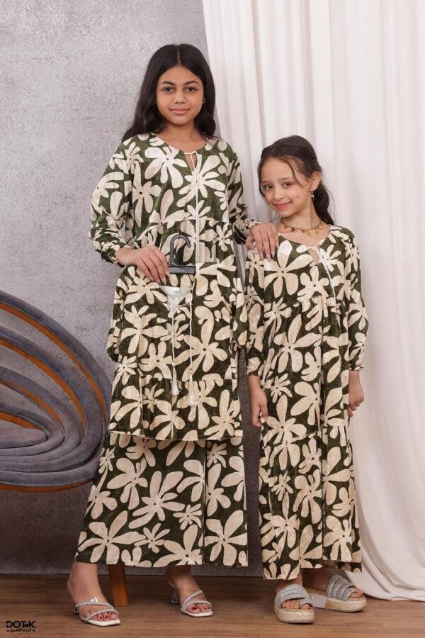 موديل فستان بناتي مخمل فرو كود 0608 - اخضر زيتي